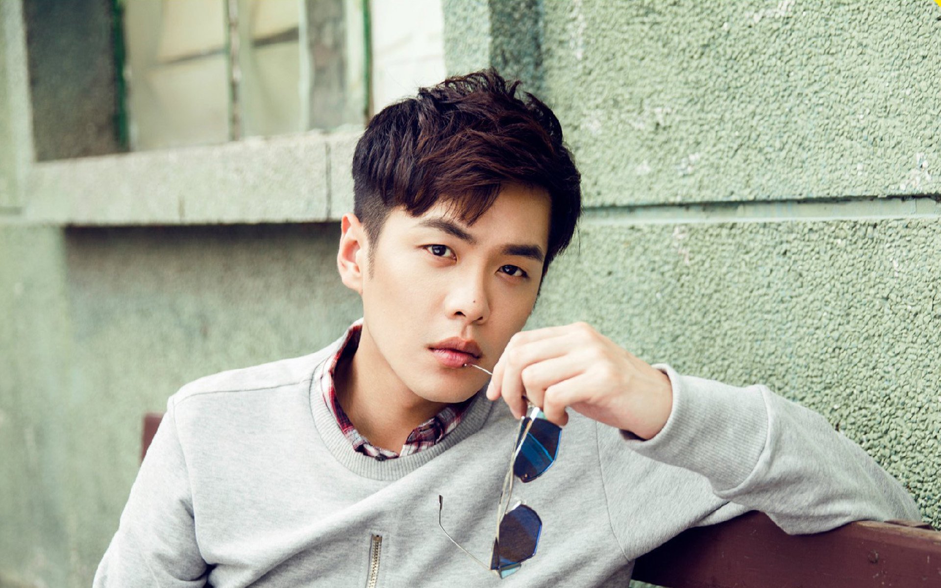 开云·体育官网APP下载-女子仰泳赛场澳洲稳占先机，澳大利亚女子200米仰泳记录